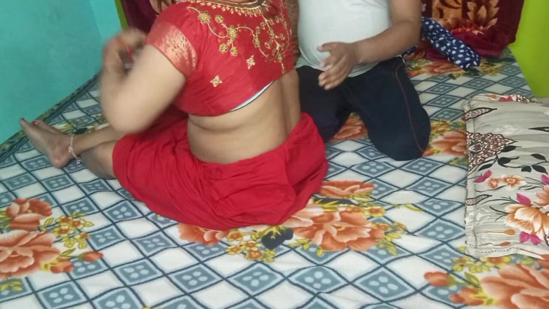 Manjushukla: 初めて彼女の部屋で彼女とセックスする。