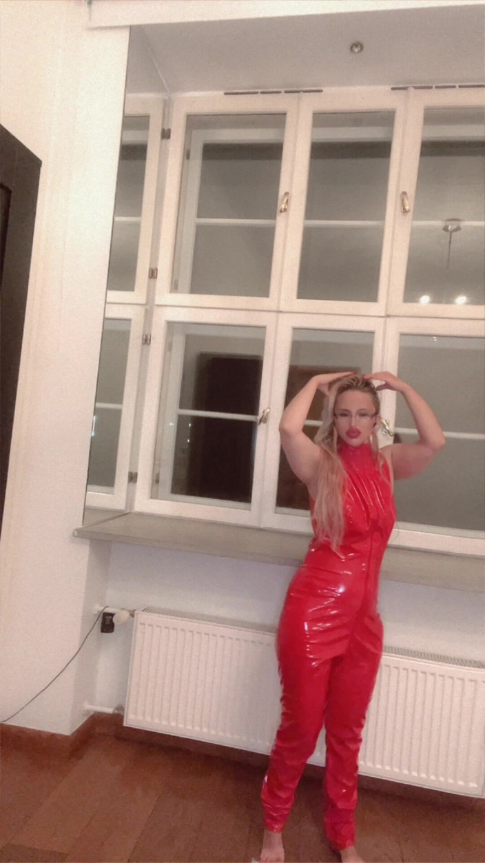 FinDom Goaldigger: Dolari ploaia