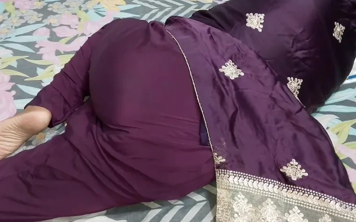 RedQueenRQ: Beautiful Wife Ko Dakh Tay He Sex Karna Ka Maan...