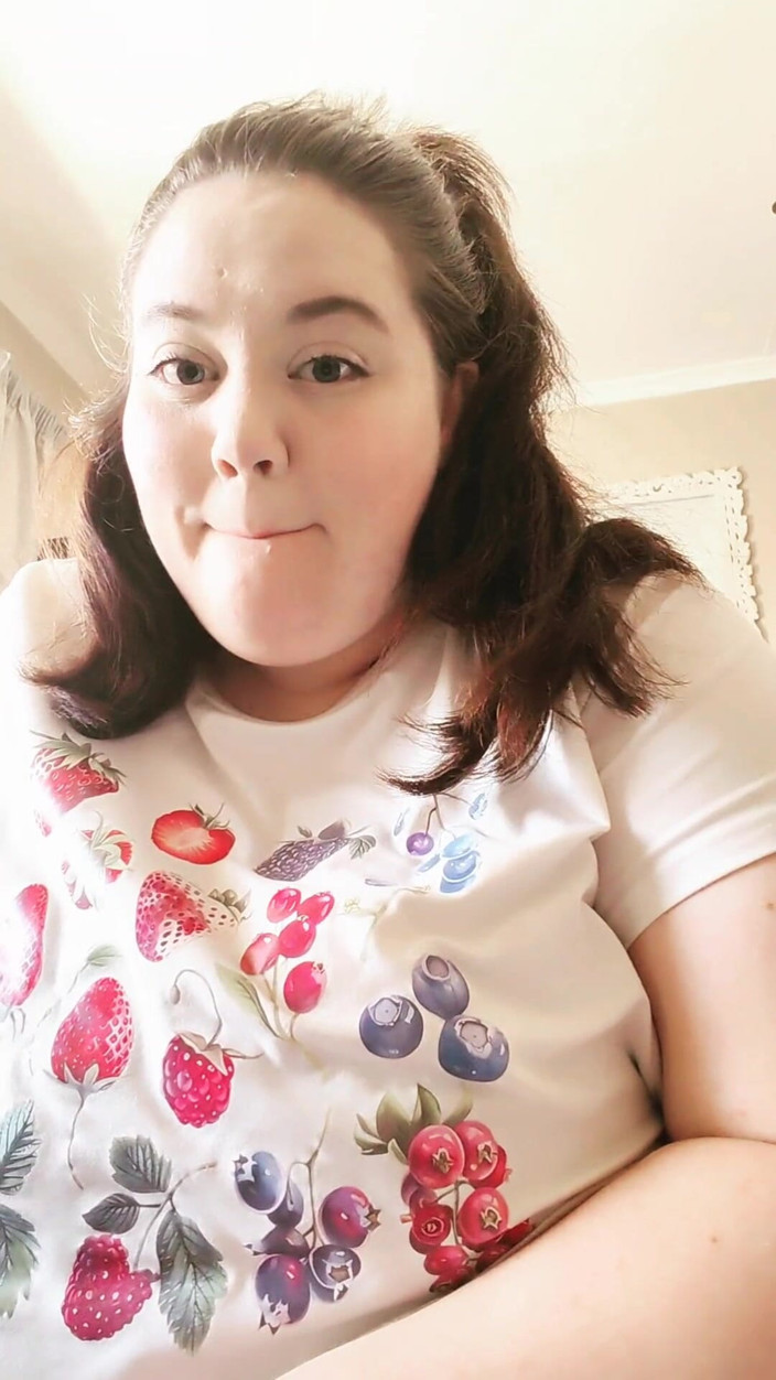 Aliceqii: POV Babysitter with Huge Tits Wants to Fuck