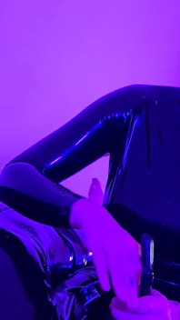 Gimp curăță picioarele transpirate