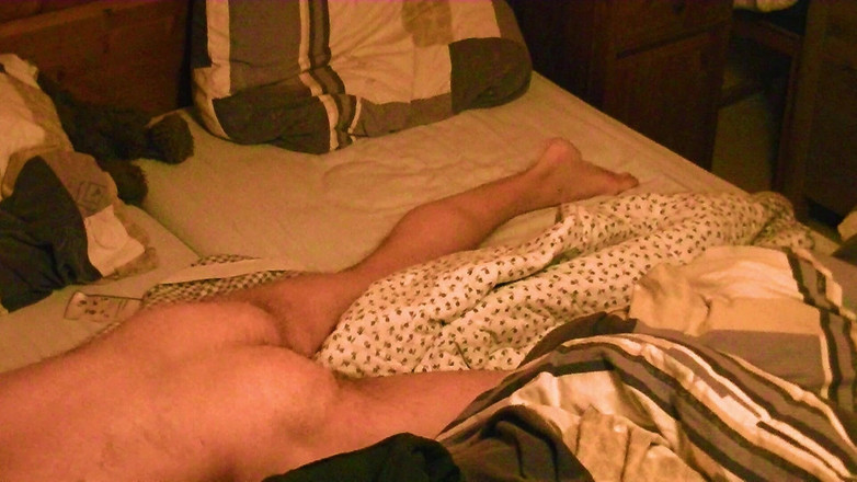 Mark Hannes: Cama nua, masturbação transando