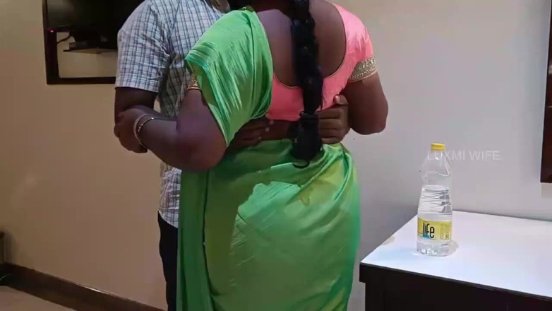 Luxmi Wife: La matrigna dell'amico scopa in verde Sari con sottotitoli -1