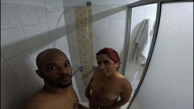 Jhodez1: 夕食を持ち帰り、素手の石鹸でシャワーを浴びた。寝る前に汚いビッチが私のペニスに触れたみたい - Jhodez1