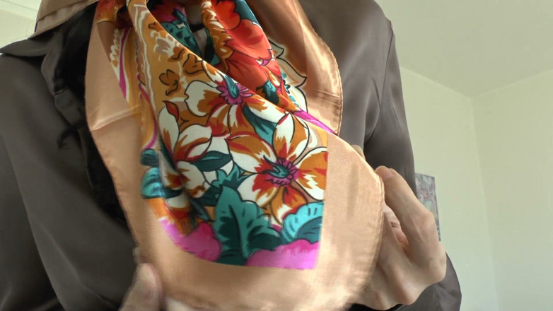 Lady Victoria Valente: Afternoon Headscarf Try-on, Part 1 - Lady Victoria Valente