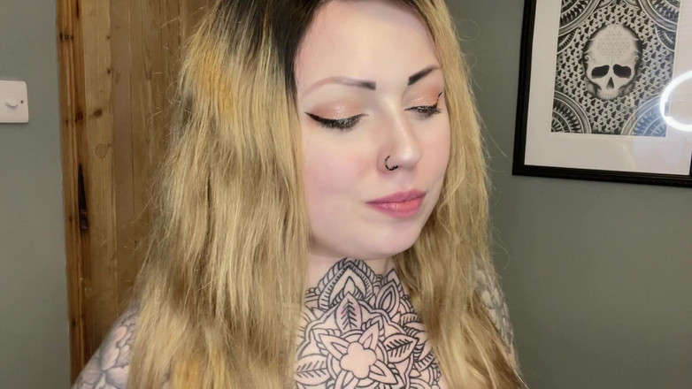 Miss Valentina: 私の家の奴隷になれ