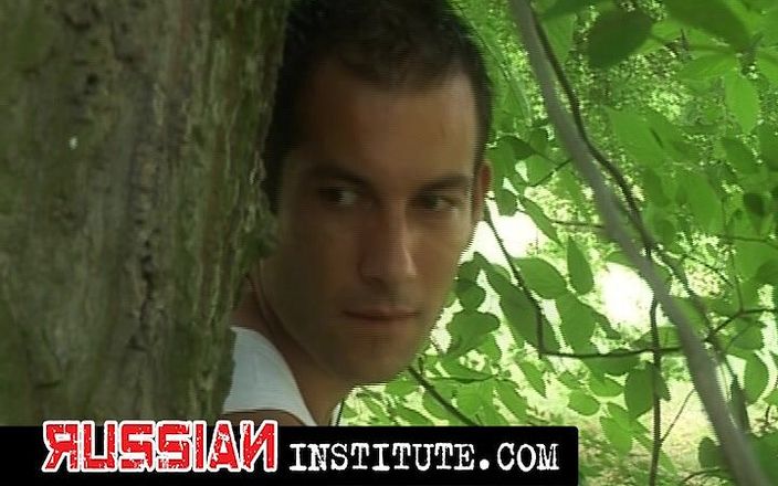 Russian Institute: 거유 갈색 머리의 시골 애널 섹스