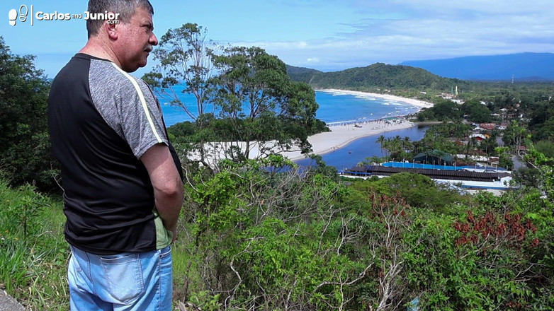 Carlos And Junior: Stiefpapi pisst in der Öffentlichkeit