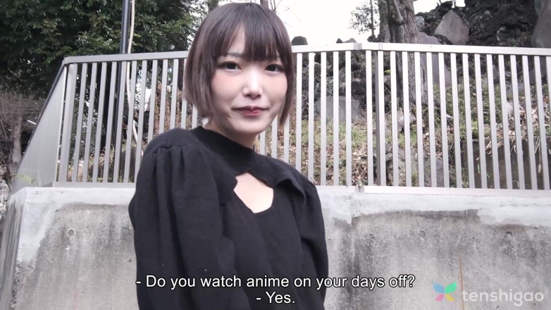 Tenshigao: La bella giovane Moka Akiyoshi ha ottime abilità nel fare...