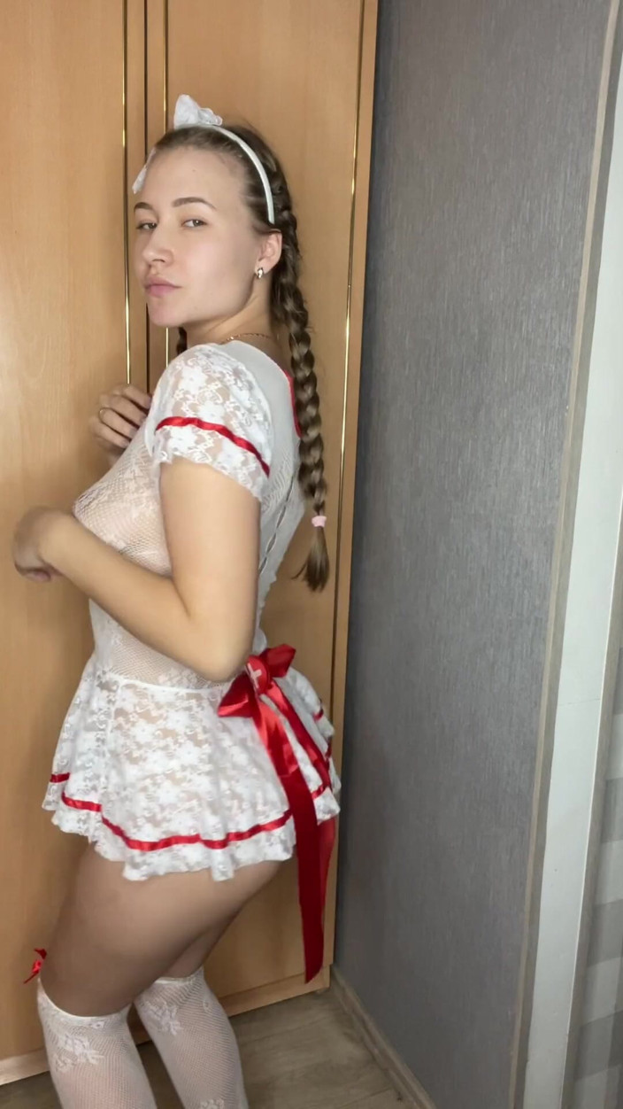 Stacy_via: Striptease and Sweet Squirt. Masturbating for Joy