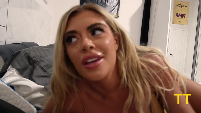 Teddy Tarantino: Horny GF Vivianne De Silva Wants to Fuck but BF...