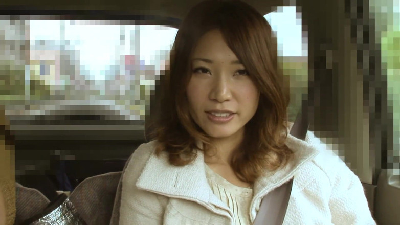 Asian Mature Climax: Sexy ragazza orientale all'intervista