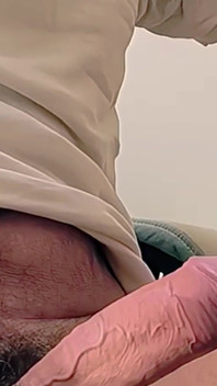 Wanna Play Hard with Mature Hung Stepdaddy?