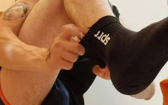 Jeorje Aleksander: Sweaty, smelly socks and underwear fetish. Dirty talk