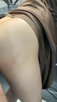 Delivery Boy Got a Chance to Fuck Sexy Sister-in-law!!