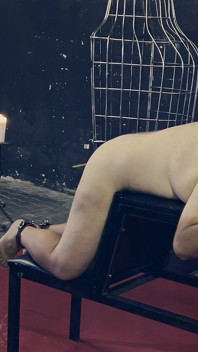 Dominatrix Mistress April - Tři otrokyně s jedním bičem - část druhá