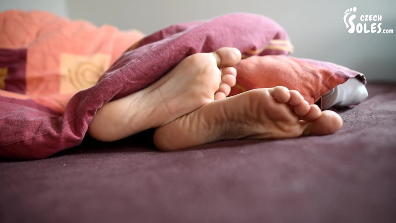 Czech Soles - foot fetish content: Kaki pagi saya untuk awak