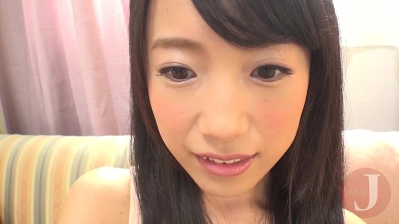 Asian happy ending: Brunette japanese teen in face fetish video