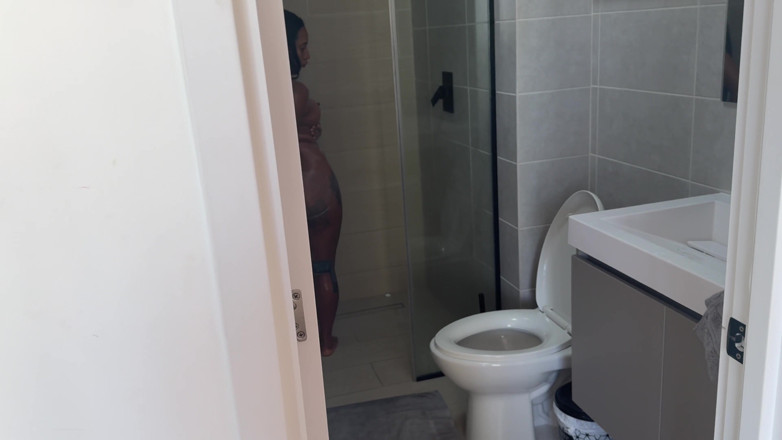 Leyne Rodriguez: Busty Stepmom Leyne Rodriguez and Stepson Shared Bed and Have...
