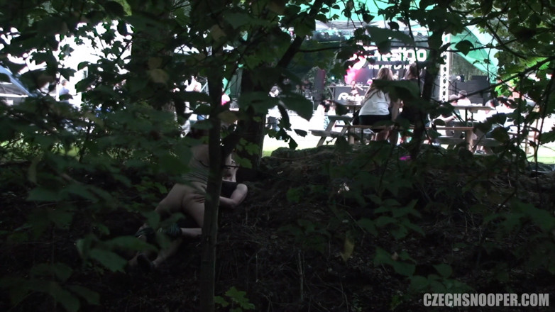 Czech Snooper: Curvă cehă de la Festivalul Snooper 4 futută în public în timpul unei...
