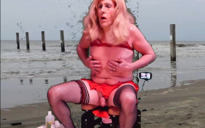 Mrs Samantha: Mrs Samantha Riding Her Love Glider Fuck-chair at the Beach,...