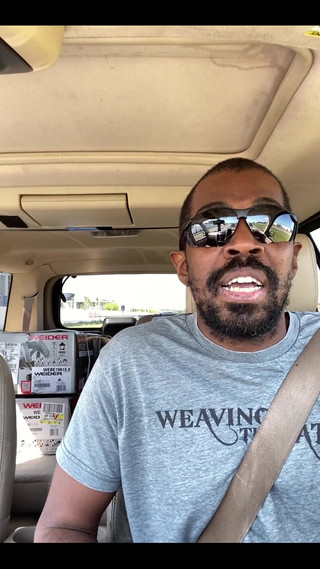 Thad Maxxx: Maxxx upozorňování na aktualizaci