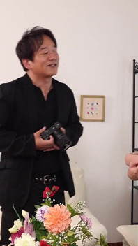 Am avut o ședință foto în pielea goală. Am găsit plăcere în a fi văzută goală prin vizor. Natsuki Takeuchi
