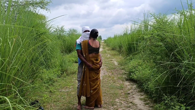 Asha Devi: Abang tiri mengambil adik tiri ke Tengah-tengah Kerangka Dan Dia...