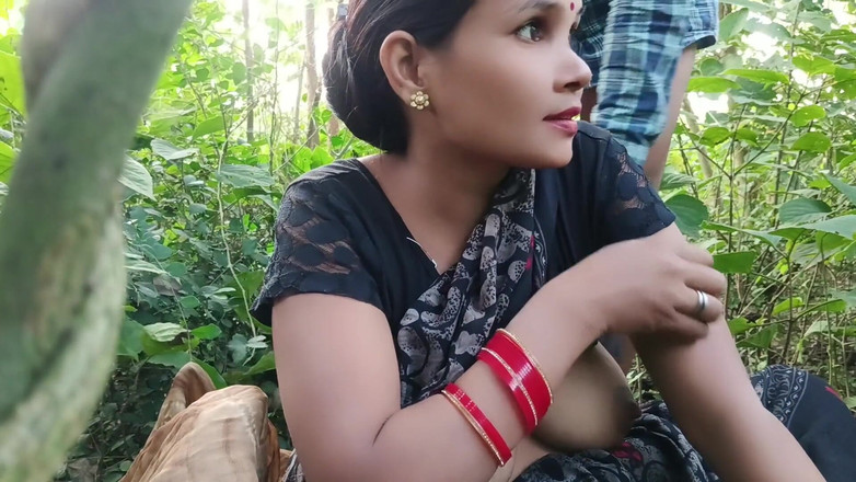 Renudbf: Ragazza del villaggio sesso all'aperto nella giungla
