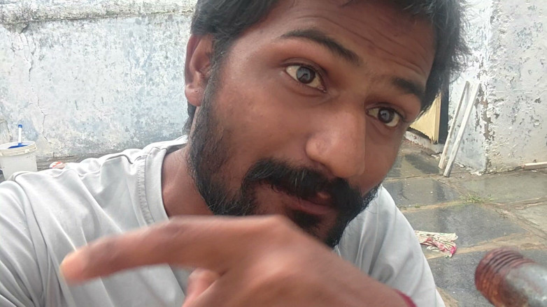 KUMBHA MANOJ KUMAR: Xhard - Young Big Stepdaddy Outdoor Bathroom