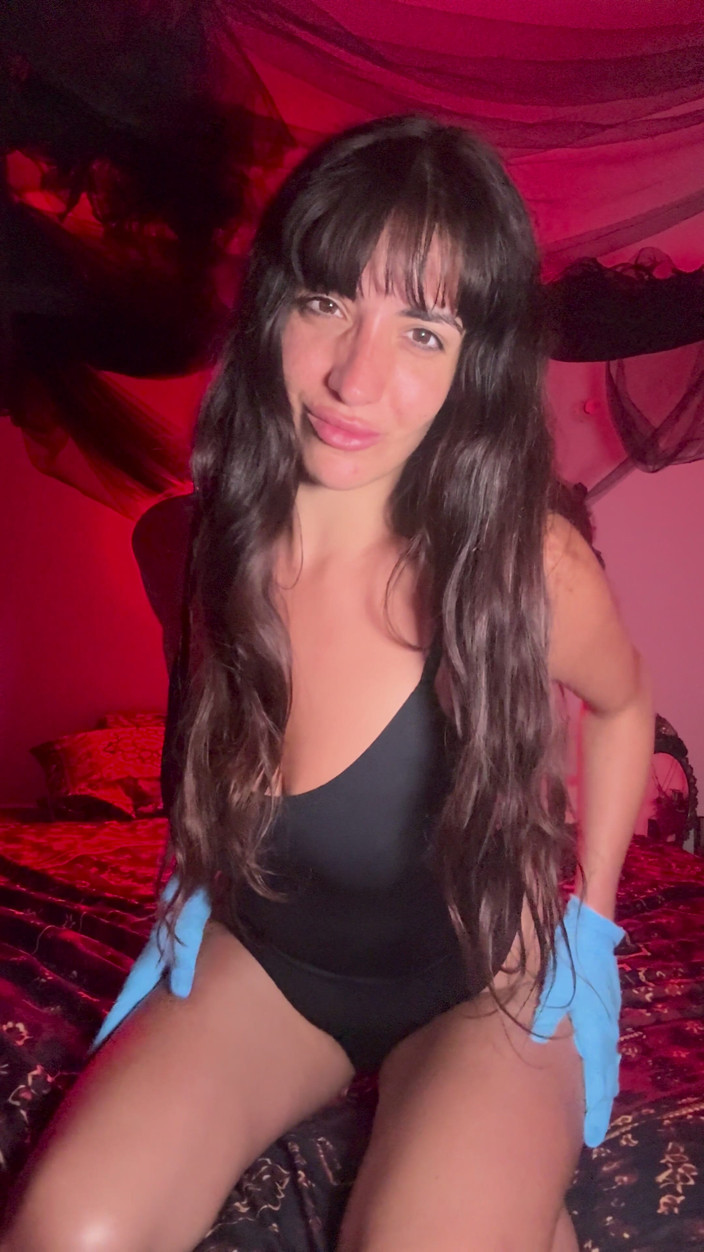 Lola Reina: Lola Reina - Watch Me Play with My Hands, My Gloves,...