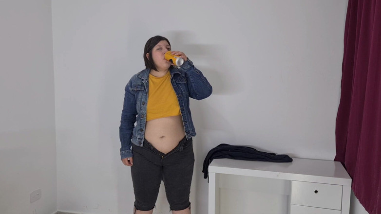 Alice H: Burping et étirement