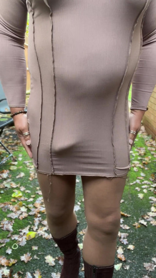 Kellycd2022: Crossdresser amator Kellycd2022 matură sexy incitantă care îmi masturbează pula fetei...