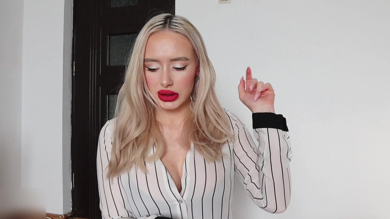 AnnaReyBlonde: Scusa sorella! Ti ruberò il tuo uomo