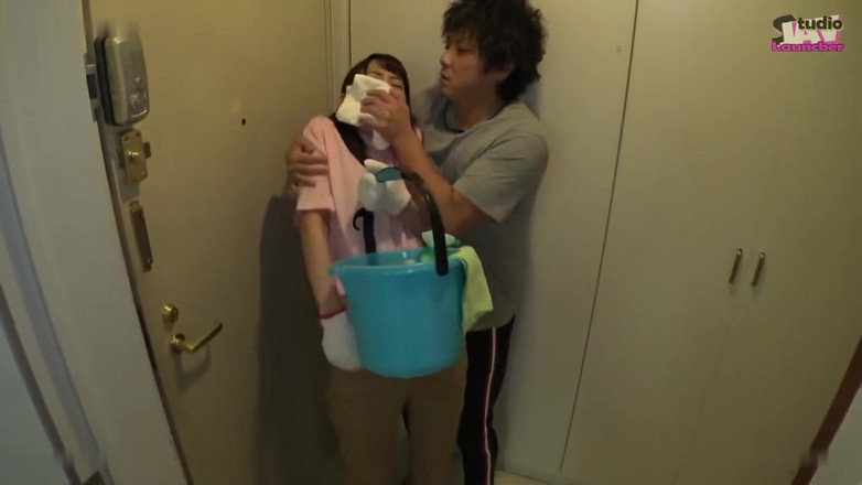 Studio JAV Launcher: Dertig hardwerkende vrouwen die hun toewijding veranderen in onweerstaanbare, on-the-clock...