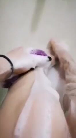 Erotic college: My legs like play with big bools