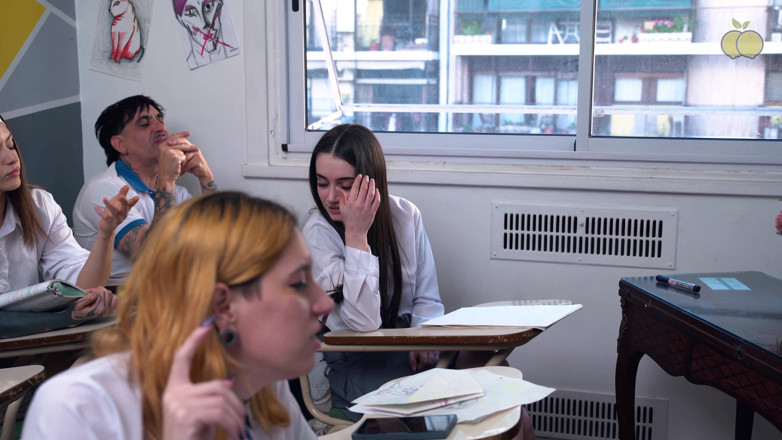 Limon producciones: Instituto Limón: Ignored Student Freezes Time with an App to...