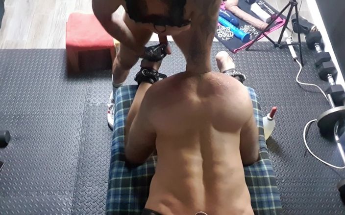 Sexydick: 熟女训练 第2部分