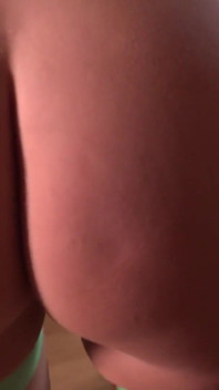 Ajudys - BBW-MILF charlie Rae mit dicken titten zeigt ihre anerkennung für ein schönes abendessen pOV