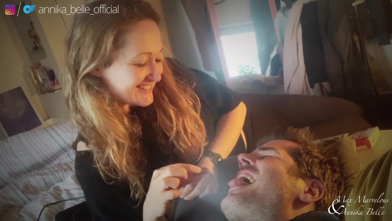 Max and Annika: Vlog.1.2 - den pokračuje novou kuchyňskou make-out
