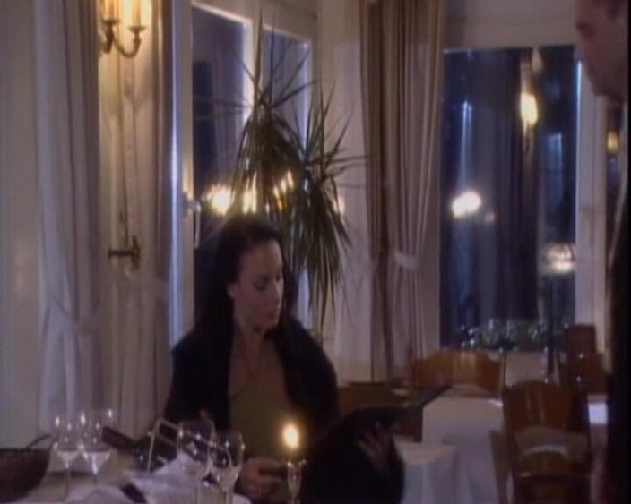 Deutschland Porno X: Blonďatá milfka a přátelé v divoké skupinové relaci - hardcore šukání a...