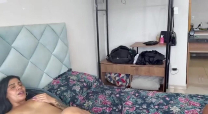 Bea Correa: Sex with Two Big-assed Women