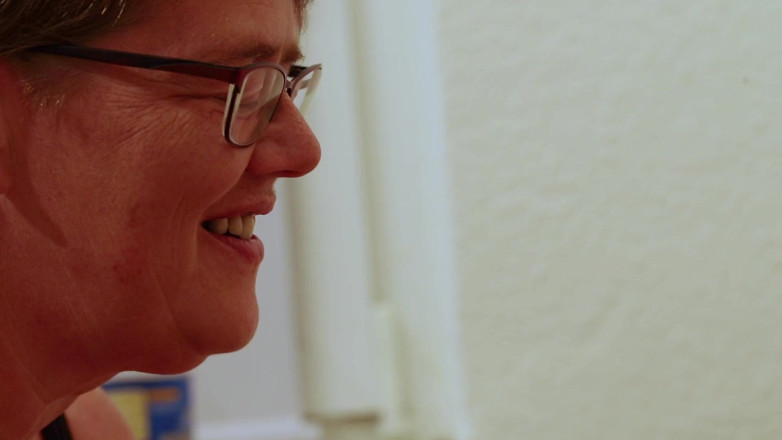 Schwester Sandra: Bizzarro cbt con un micro vib