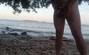 Kinky guy: Morning Glory at the Beach