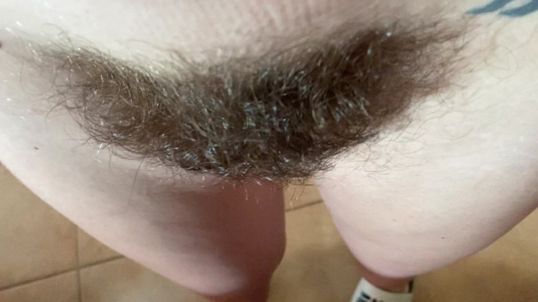 Cuteblonde666: Hairy pussy POV closeup
