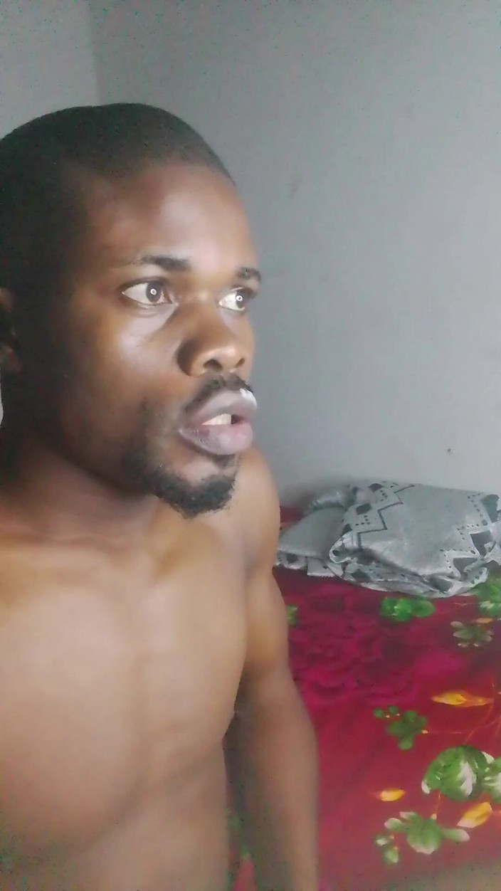 DavidNaijabigdick: Я кончаю на все свое тело