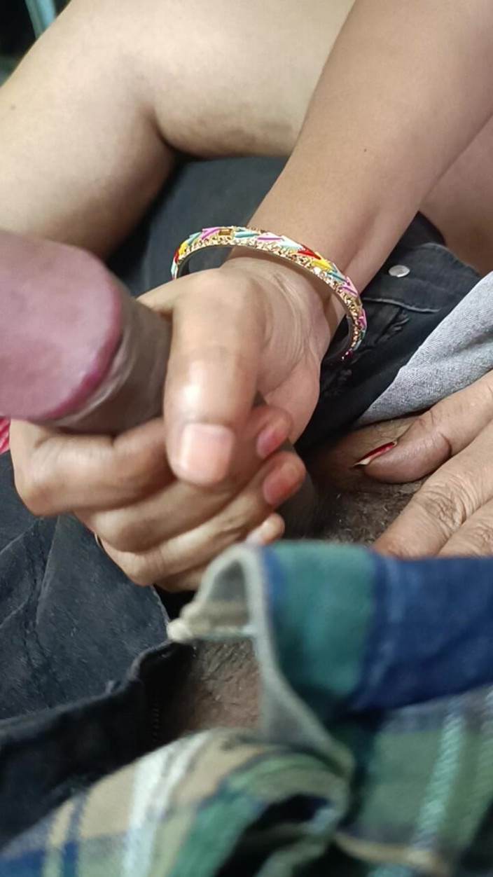 Decent couples: Desi mooie Telugu stiefmoeder gevoelens in huis