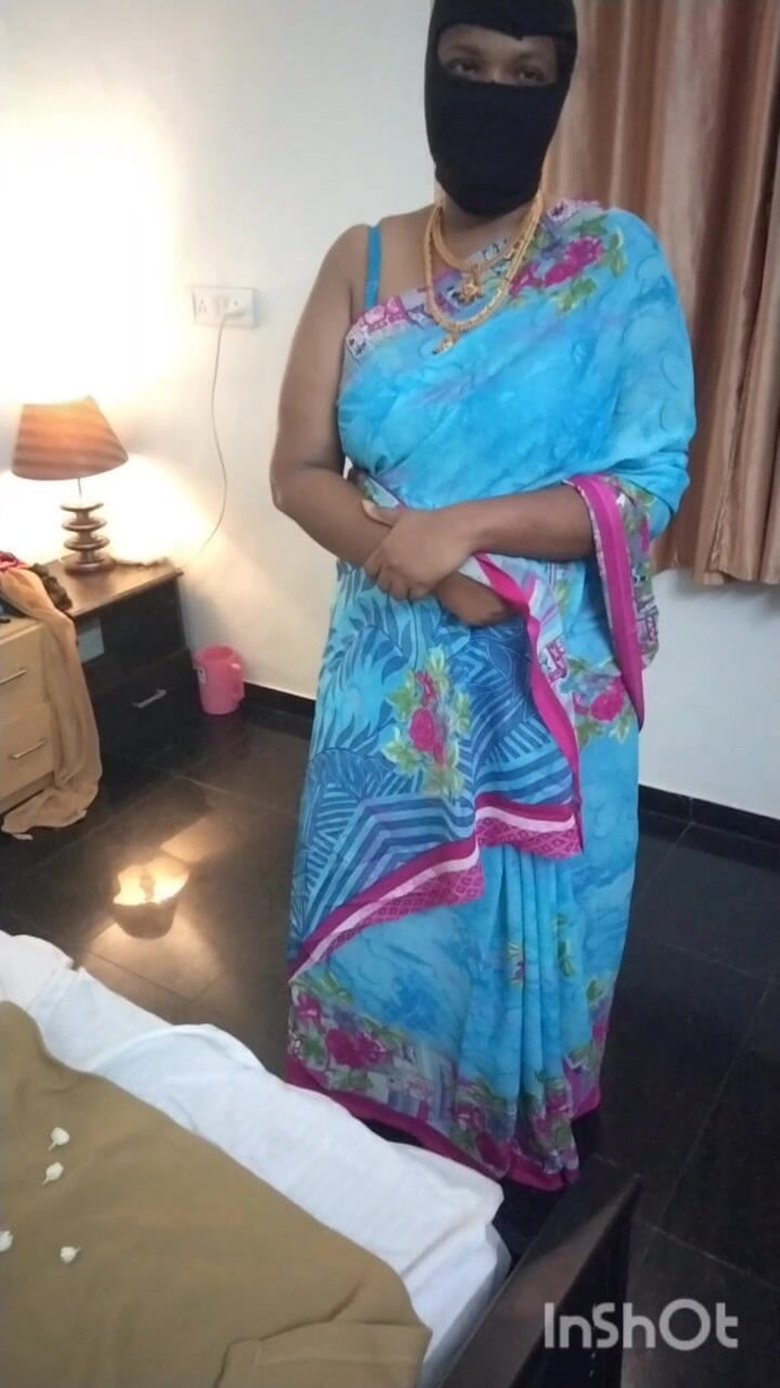 Tamil lesbian: Première nuit de préparation