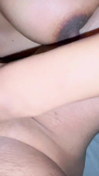 Žhavá sexy teenagerka Souhlasí pro polykání mého spermatu