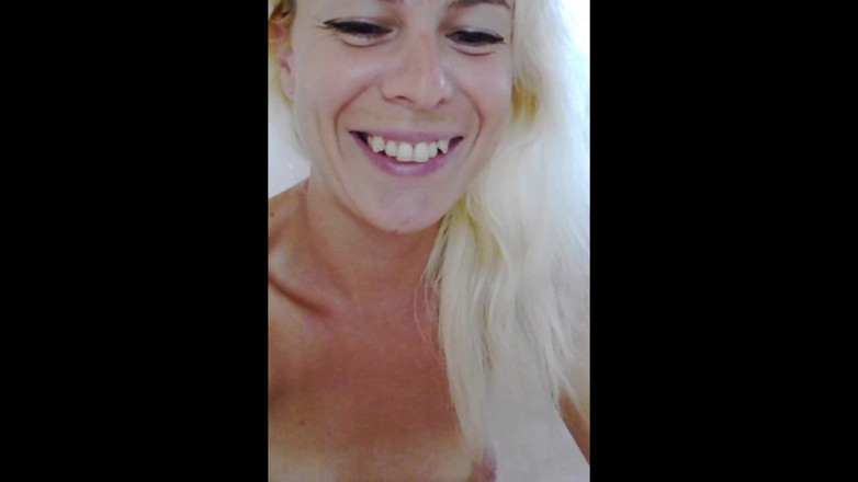 MissAnja_FH: Desperation Kencing Dengan Stream Kuat